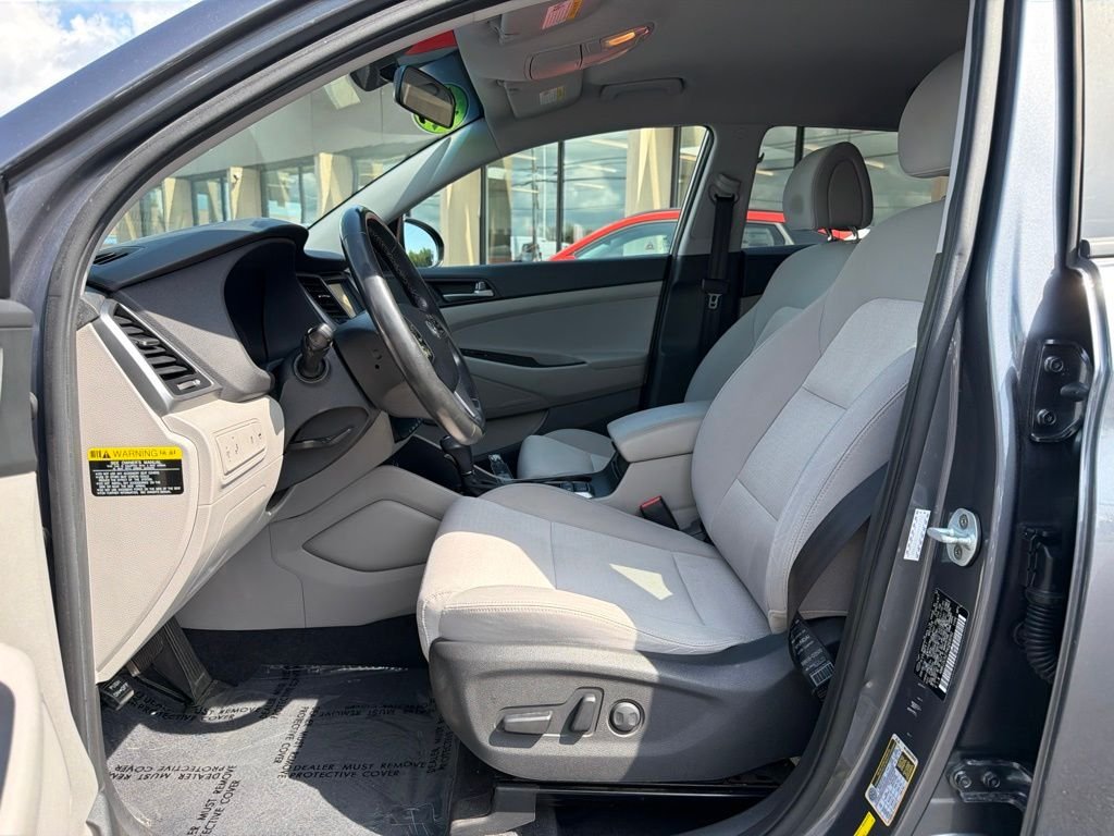 Used 2017 Gray Hyundai Sport image 10