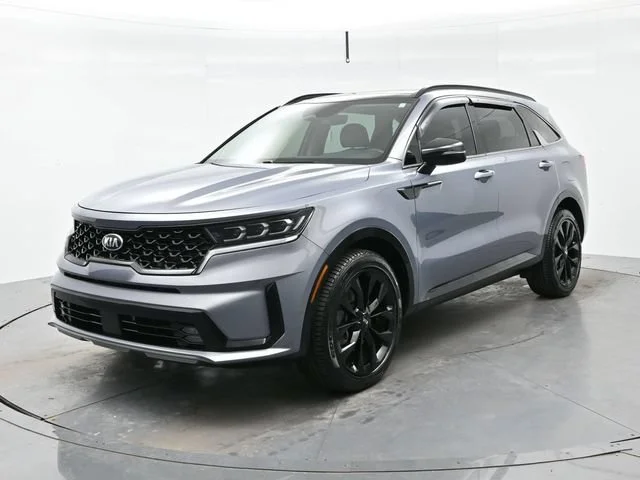 Used 2021 Everlasting Silver Kia SX image 3