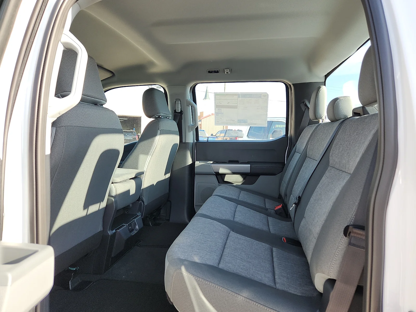 New 2027 Oxford White Ford XL image 18