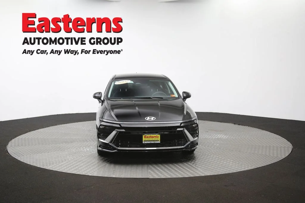 Used 2024 Black Hyundai SEL image 52