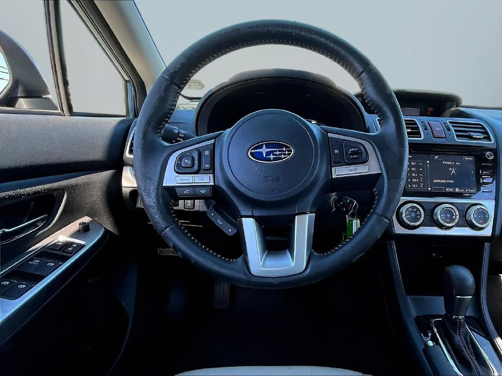 Used 2017 Blue Subaru 2.0i Limited image 9