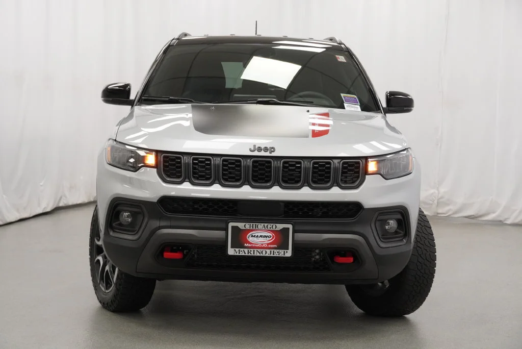 Certified Used 2025 Silver Jeep Trailhawk image 14