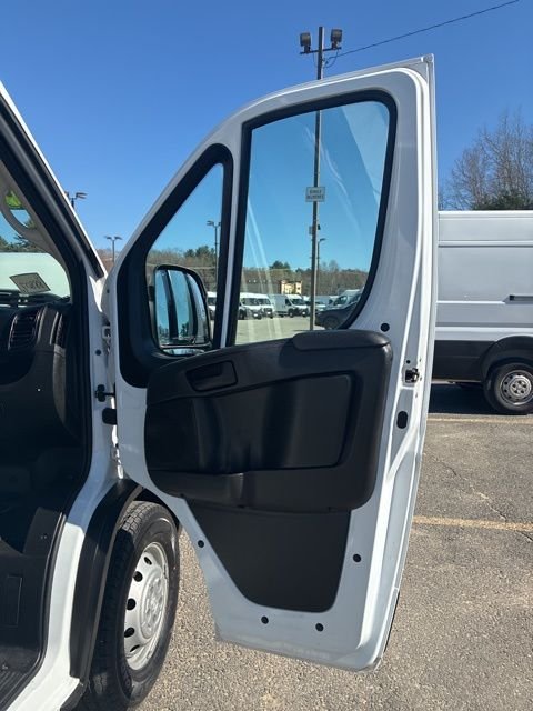 Used 2023 White Ram High Roof image 17