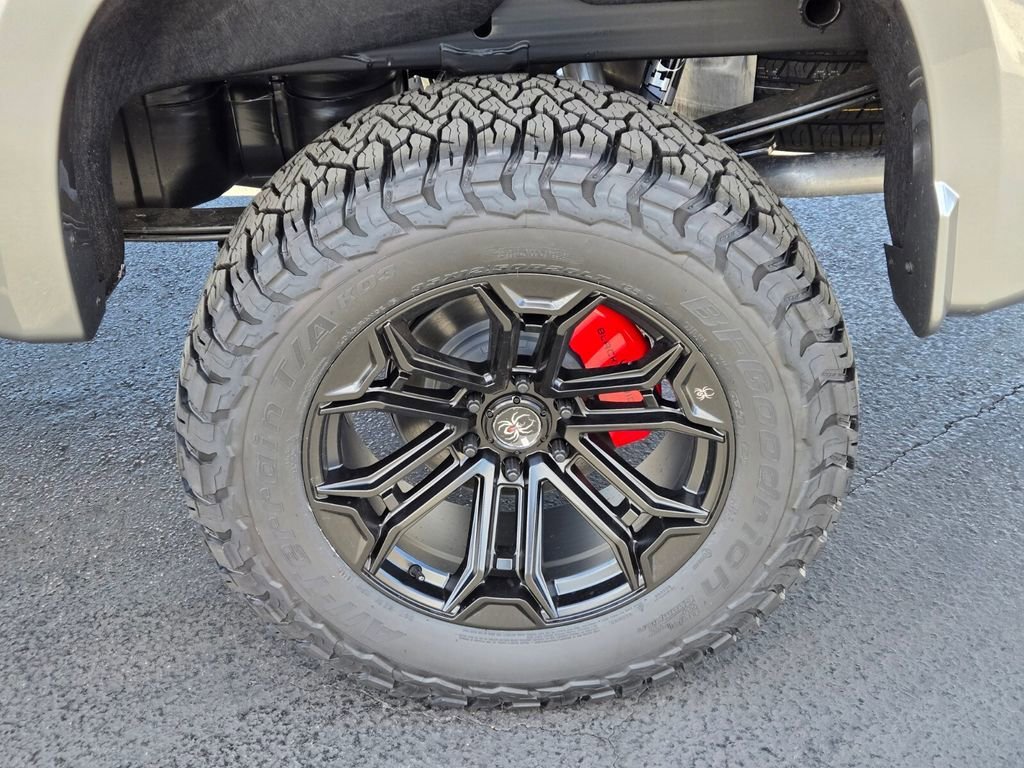 New 2026 Sterling Gray Metallic Chevrolet RST Lifted Black Widow image 5