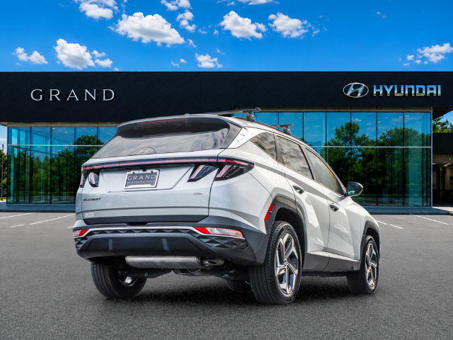 Used 2023 Silver Hyundai SEL image 6