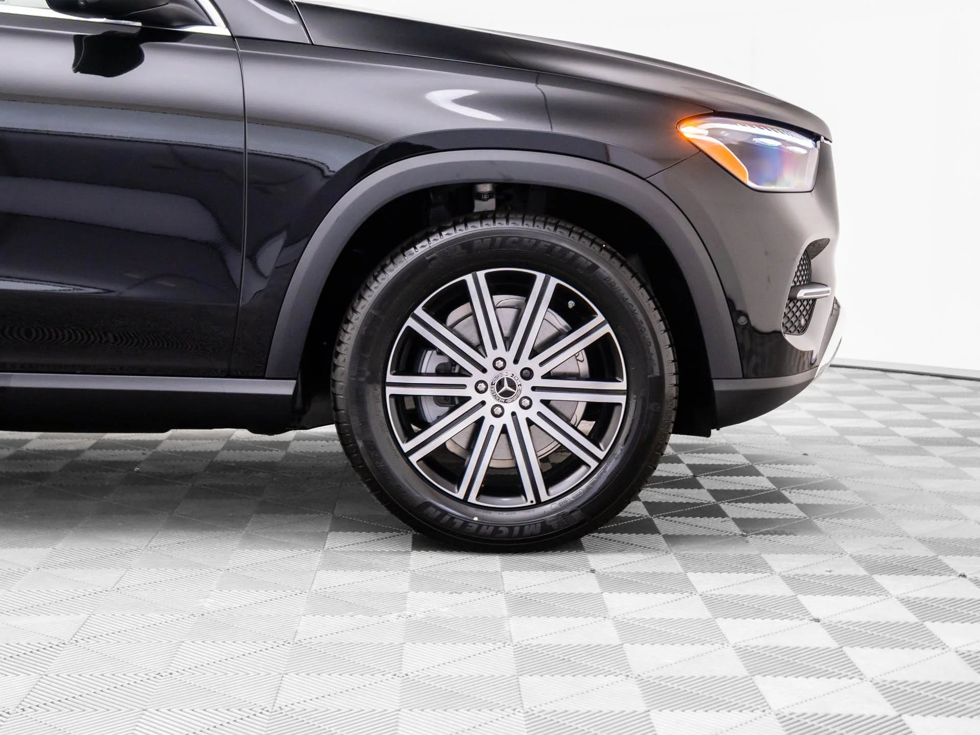 New 2026 Black Mercedes-Benz GLE 350 image 33