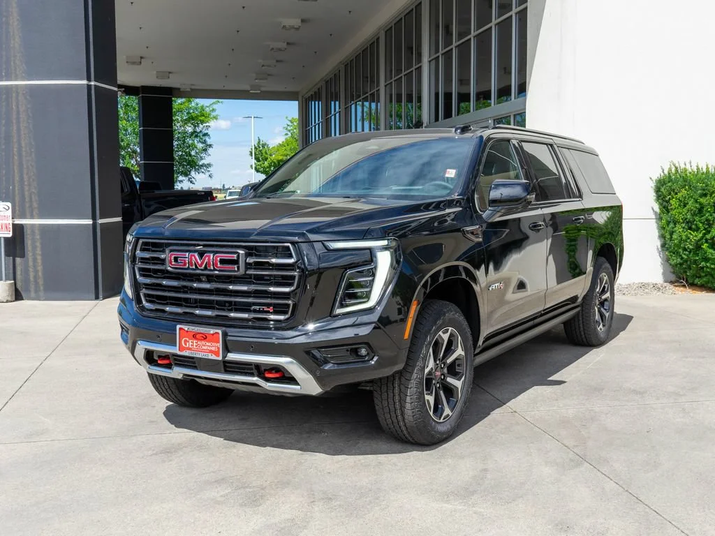 New 2026 Onyx Black GMC AT4 Ultimate image 3
