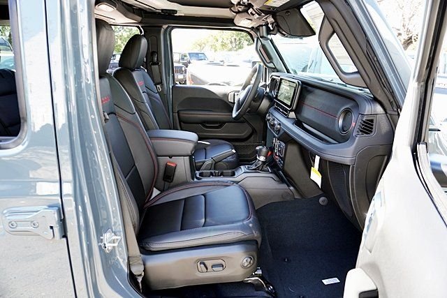 New 2026 Anvil Clear-Coat Exterior Paint Jeep Rubicon X image 18