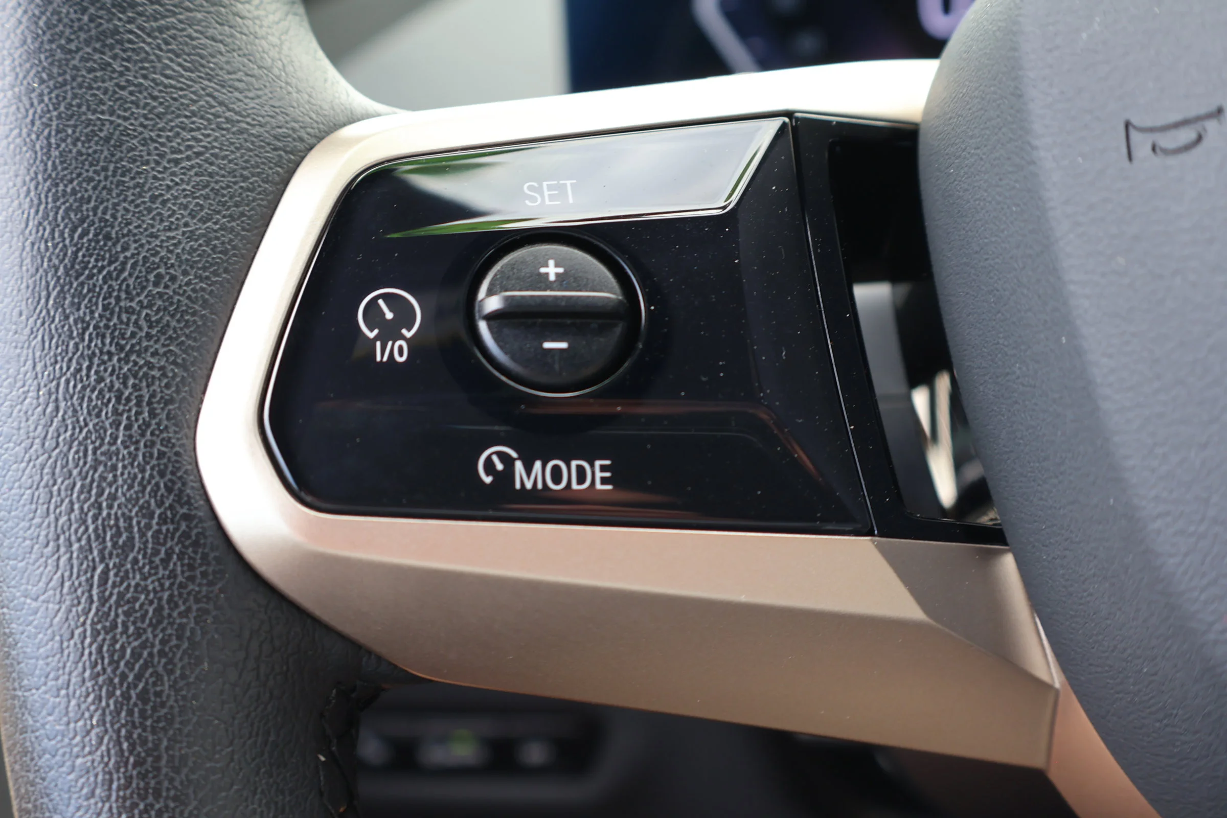 2025 BMW iX 50 - Photo 28
