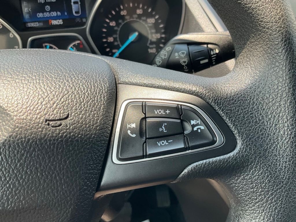 Used 2019 Magnetic Ford SE image 6