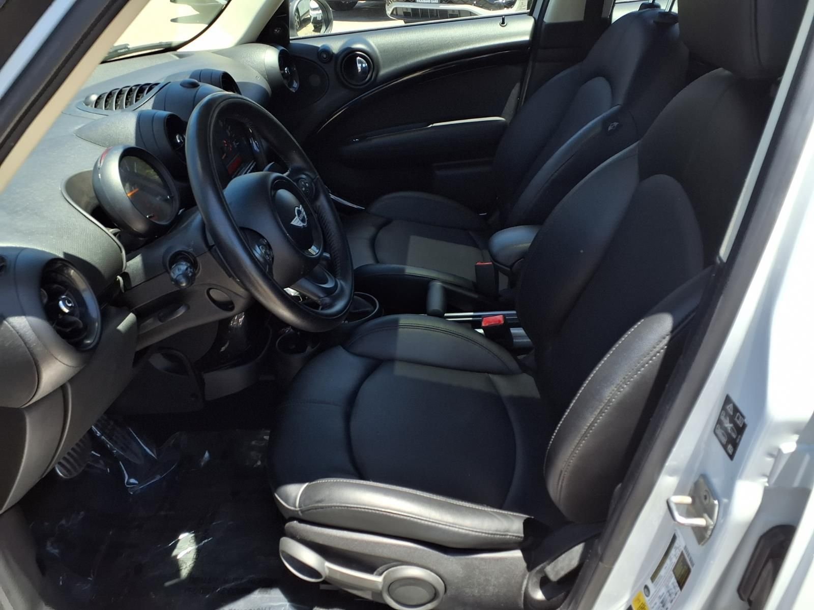 Used 2016 White MINI Base image 15