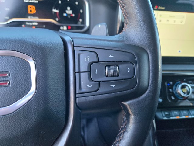 Used 2023 White GMC AT4 image 19