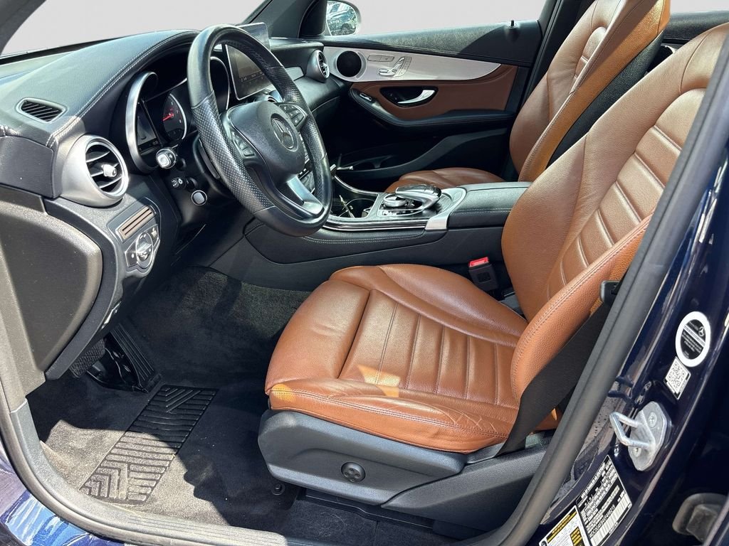 Used 2019 Blue Mercedes-Benz GLC 300 image 11