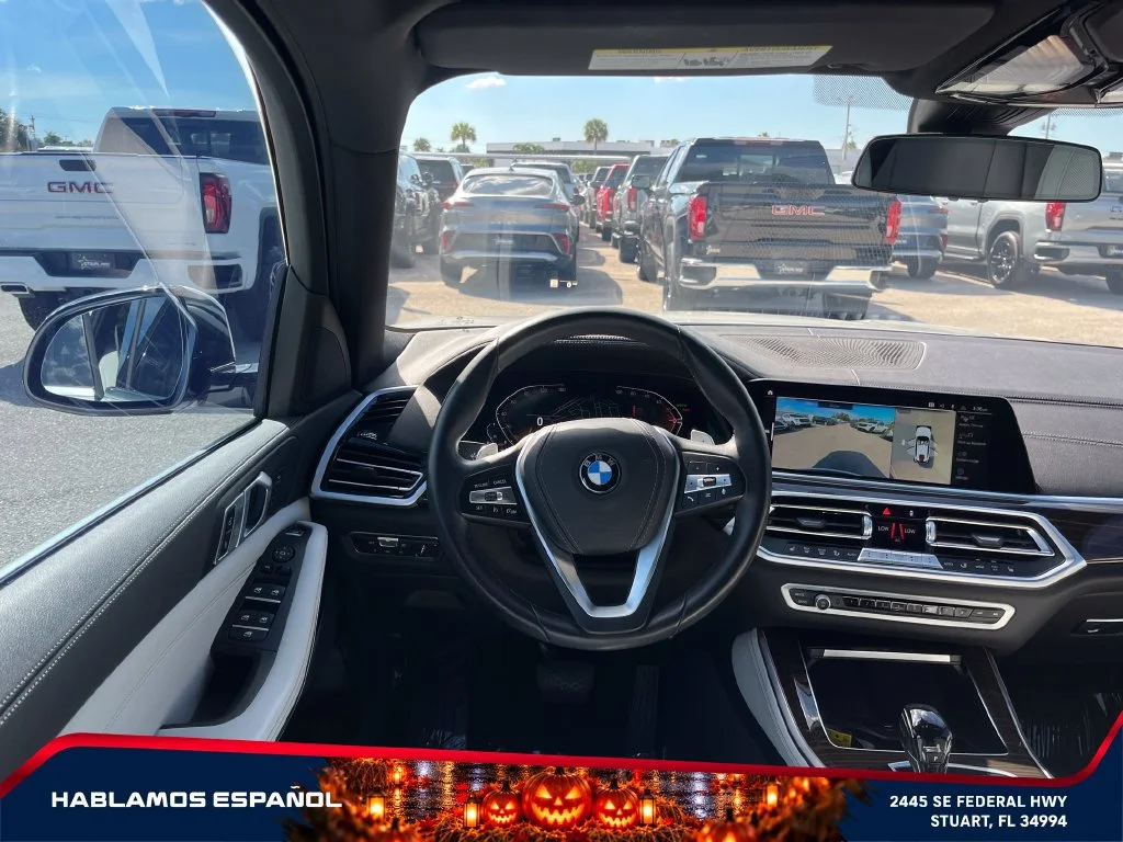 Used 2023 White BMW sDrive40i image 13