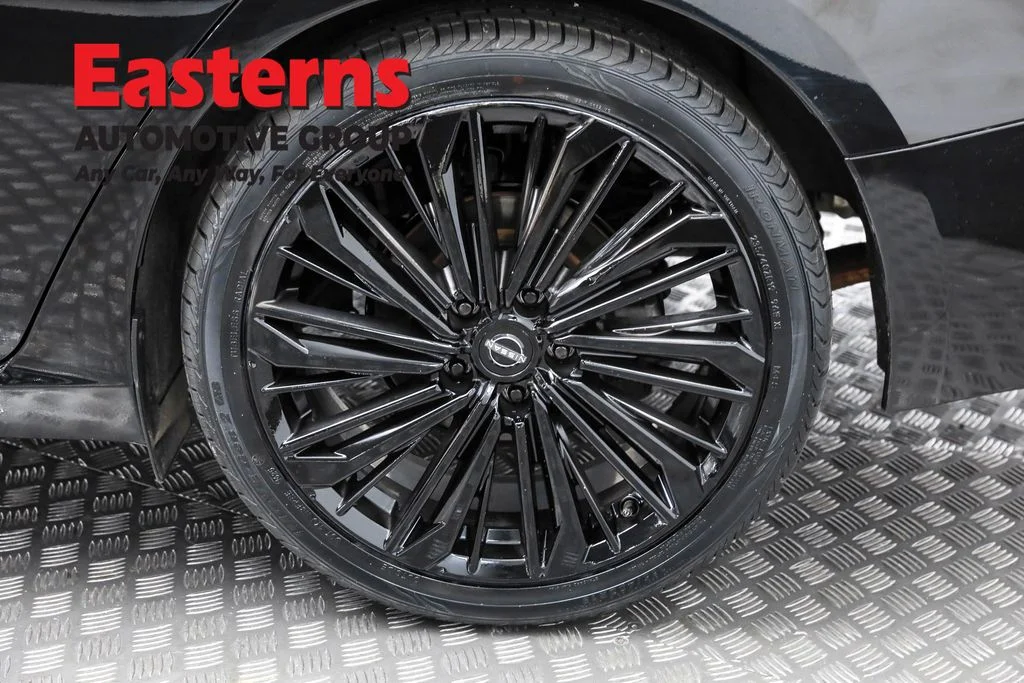 Used 2023 Black Nissan 2.5 SL image 32