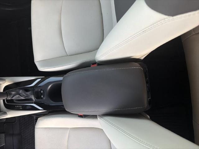 Certified Used 2024 WIND CHILL PEARL Toyota  image 25