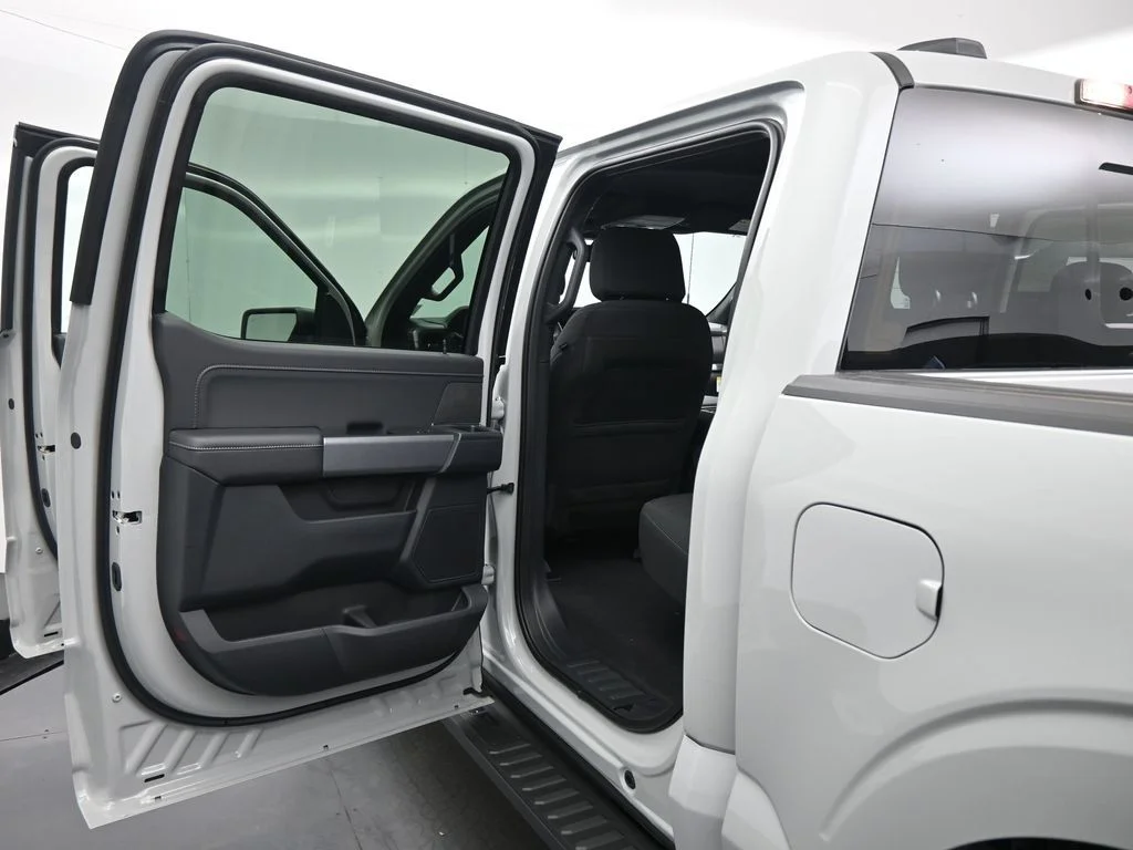 New 2026 White Ford XLT image 19
