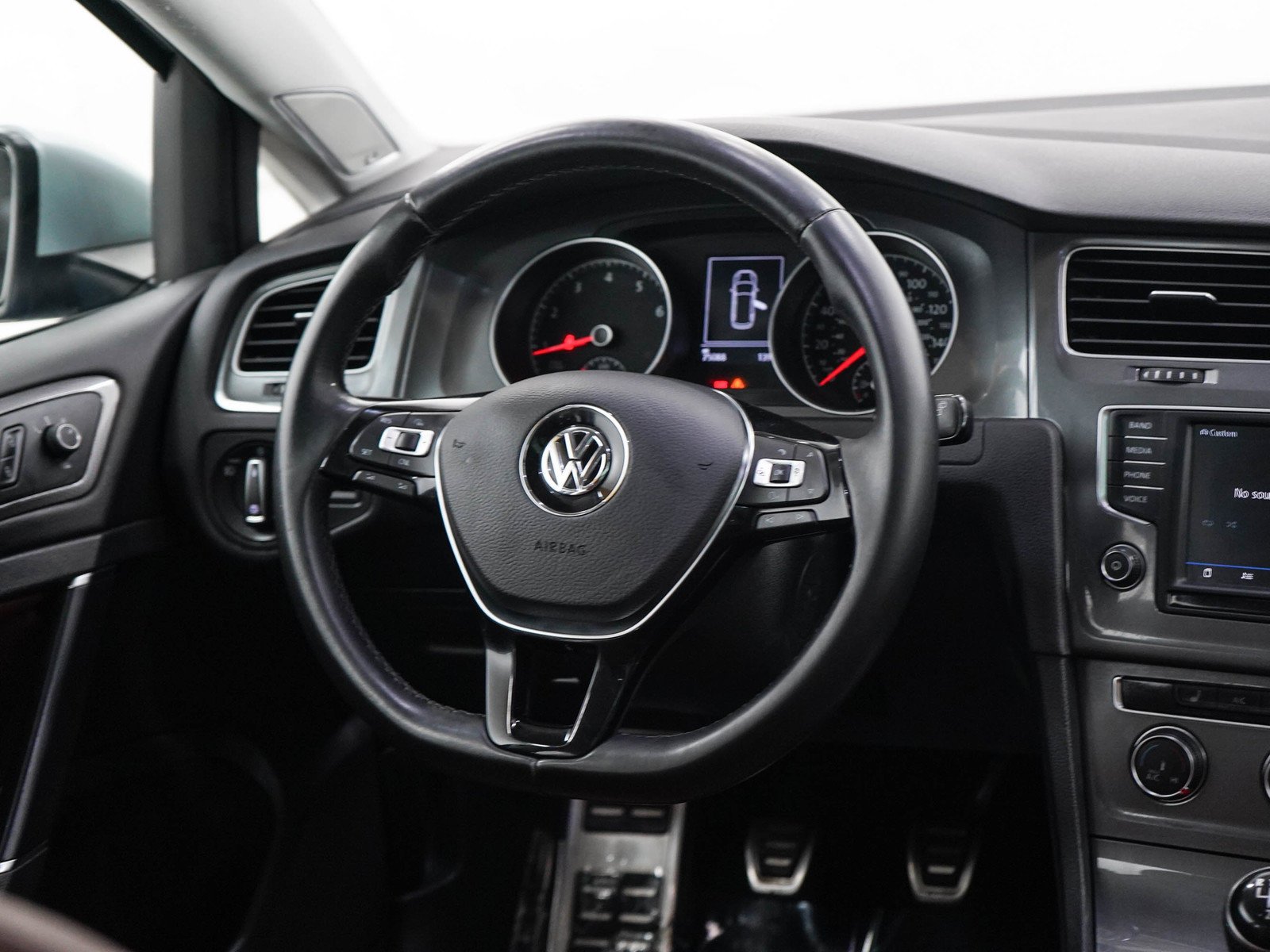 Used 2017 Silk Blue Metallic Volkswagen TSI SE image 15