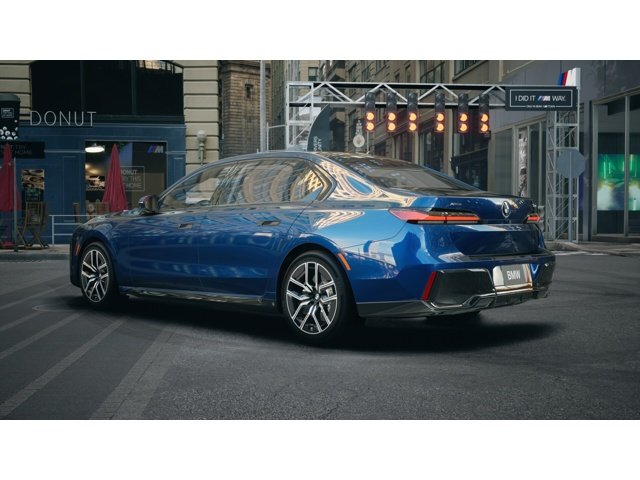 New 2026 Tanzanite Blue II Metallic BMW 740i xDrive image 2
