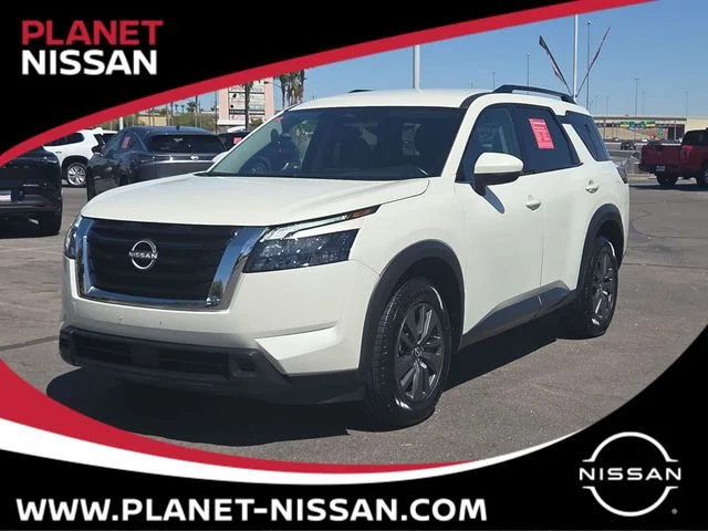 2024 Nissan Pathfinder SV