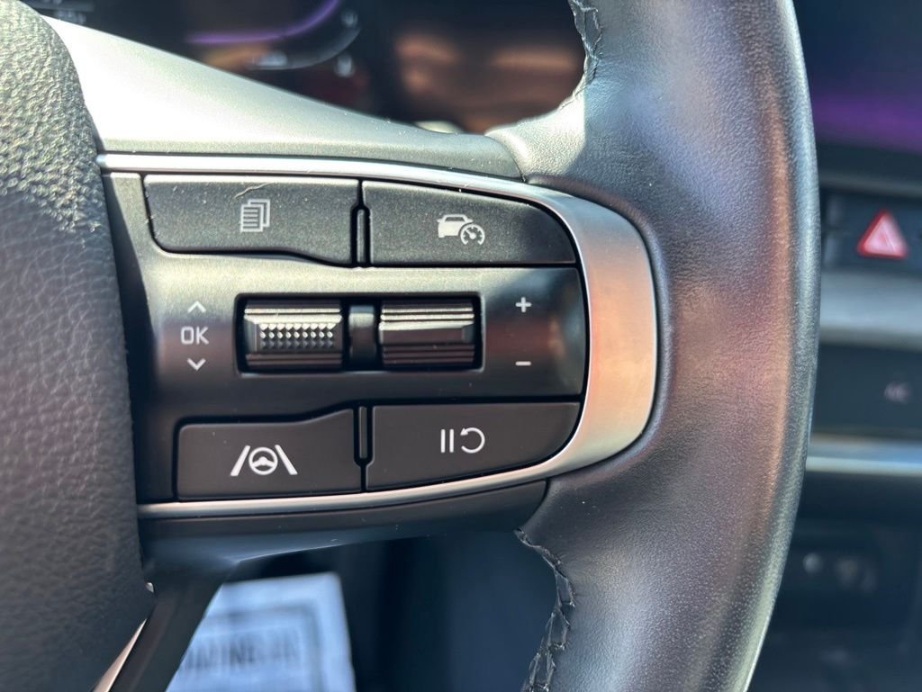 Used 2023 Black Kia X-Line image 23
