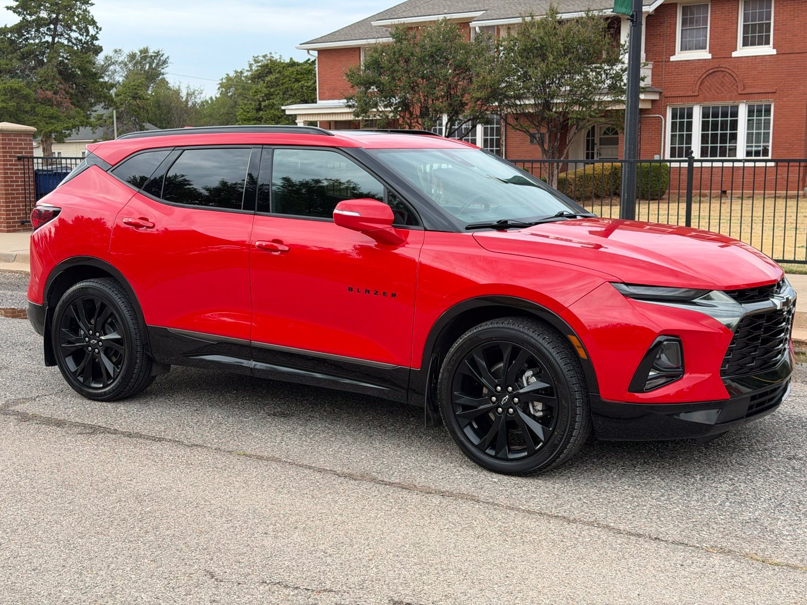 Used 2019 Chevrolet Blazer RS with VIN 3GNKBERS0KS696995 for sale in Okarche, OK