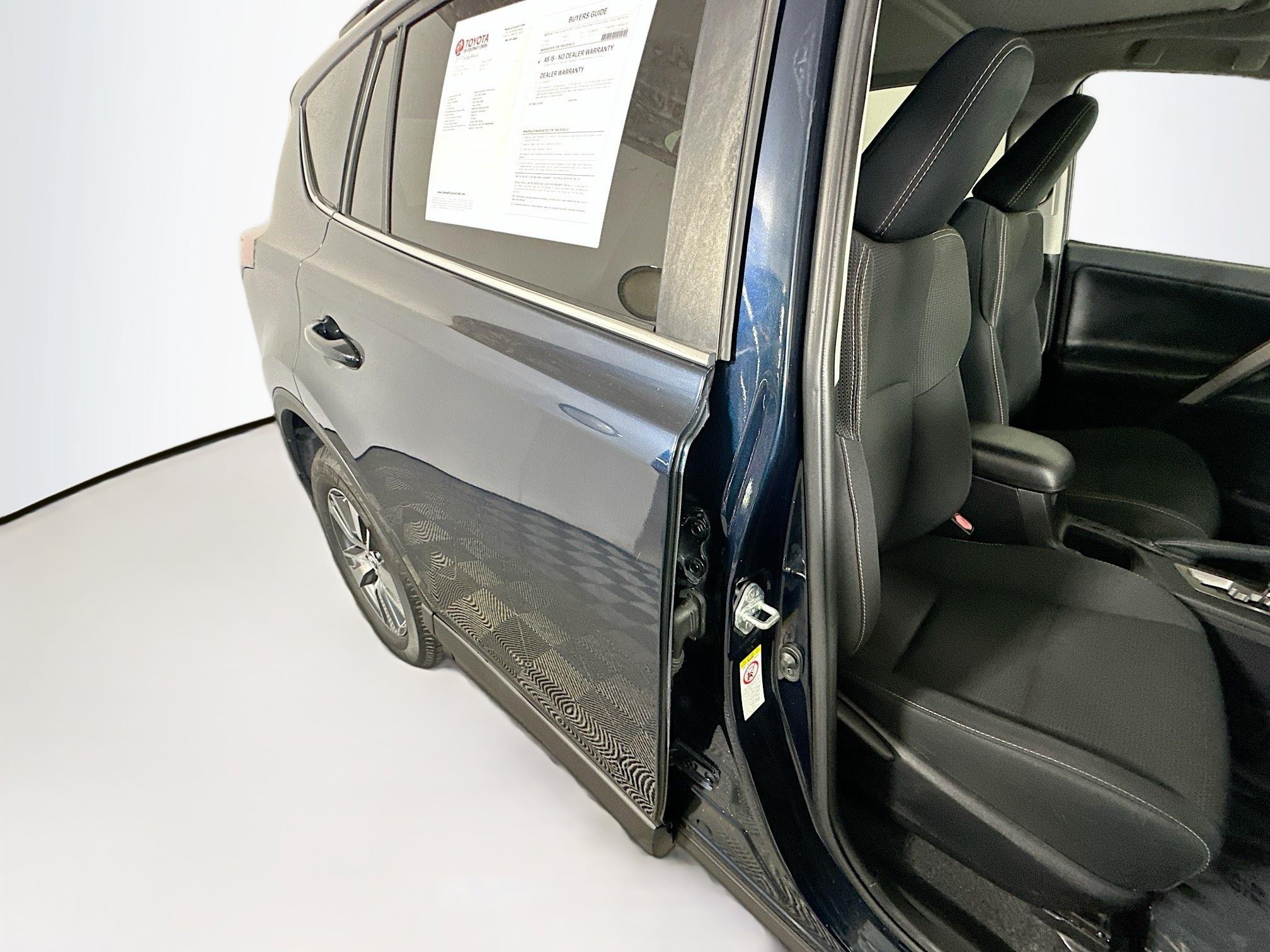 Used 2017 Aqua Toyota XLE image 27