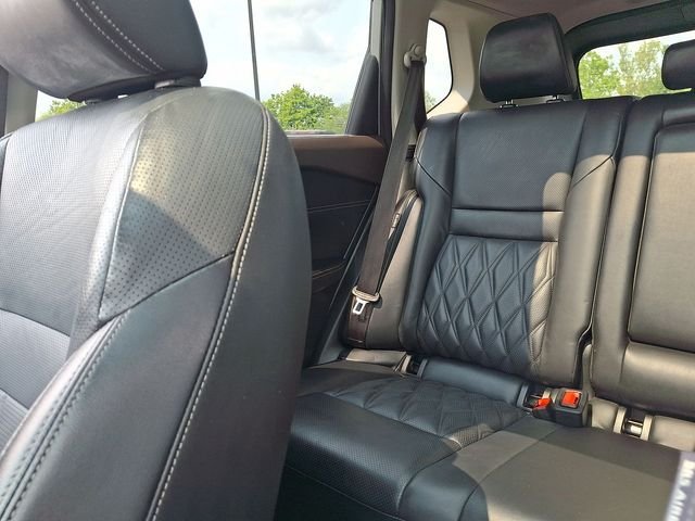 Used 2021 Silver Nissan Platinum image 12