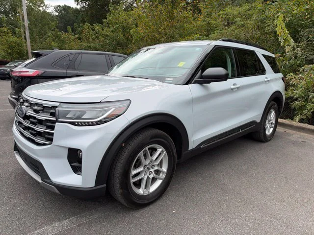 Certified Used 2025 White Ford Active image 4