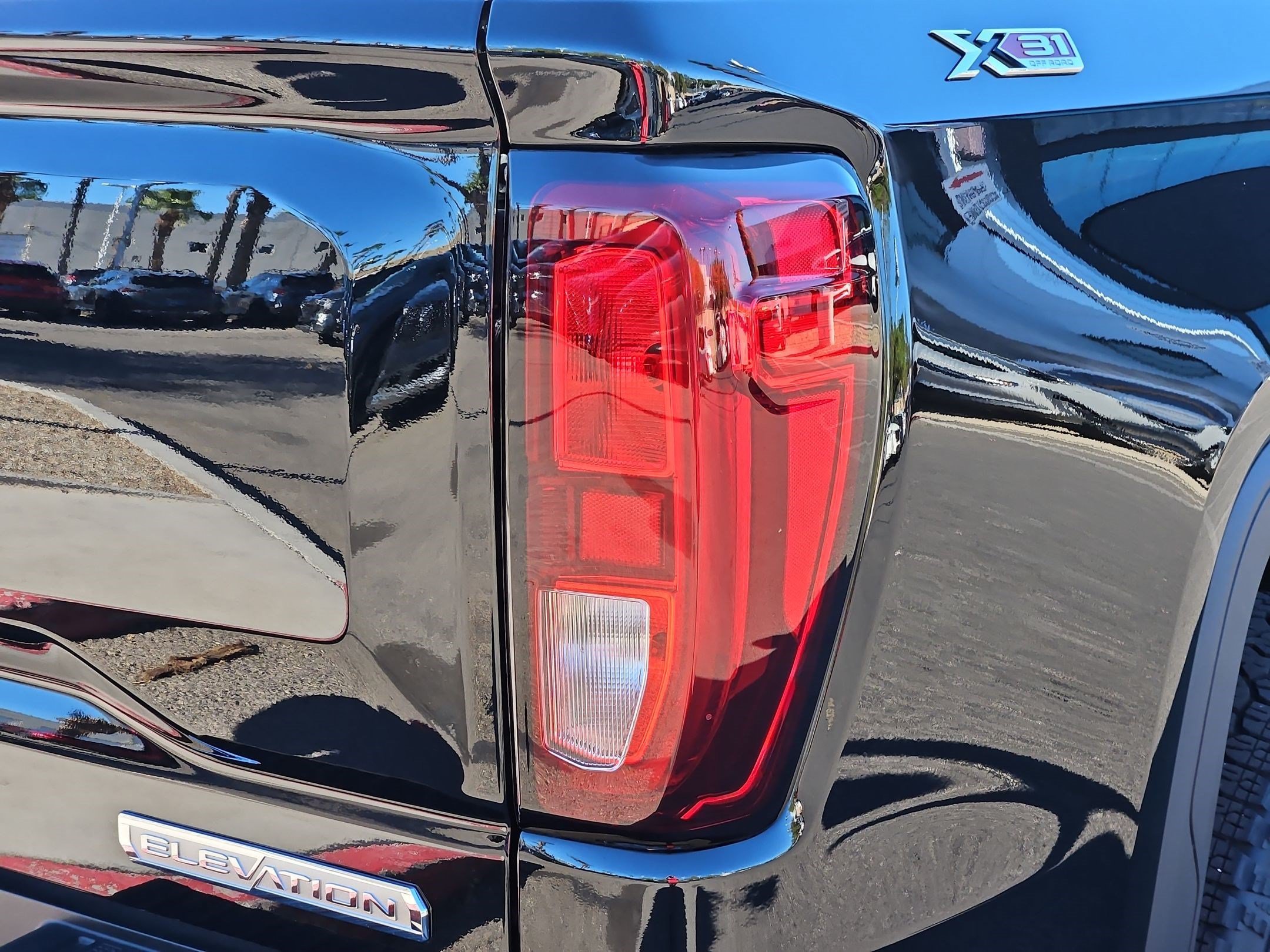 2024 GMC Sierra 1500 Elevation - Photo 11