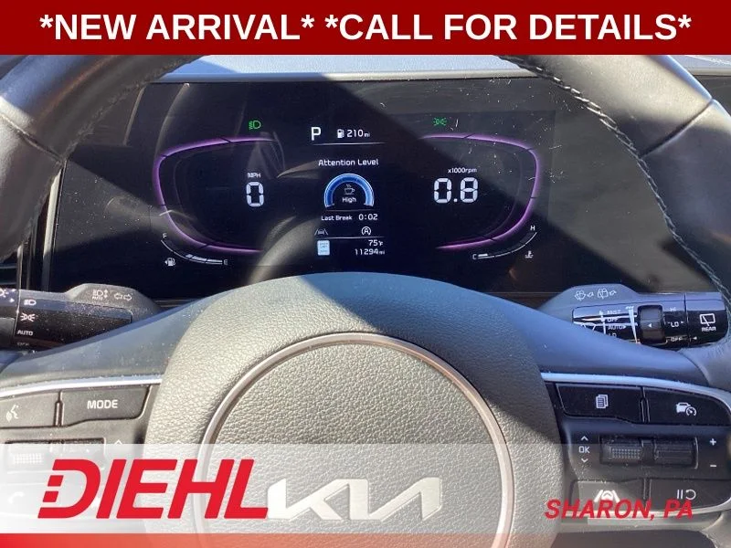 Used 2023 Red Kia X-Line image 11