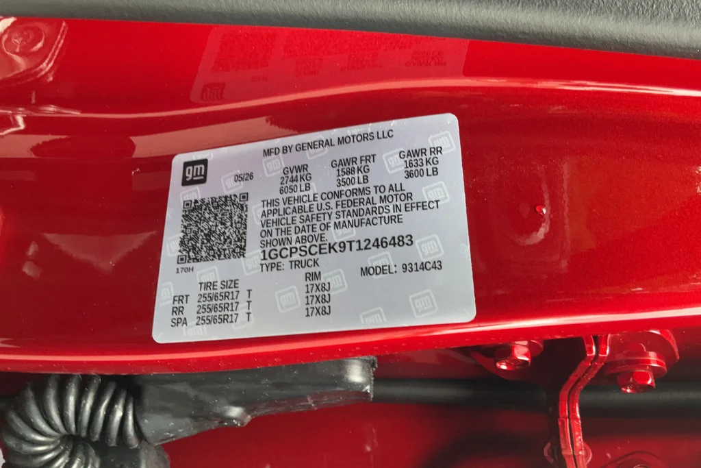 New 2026 Radiant Red Tintcoat Chevrolet LT image 23