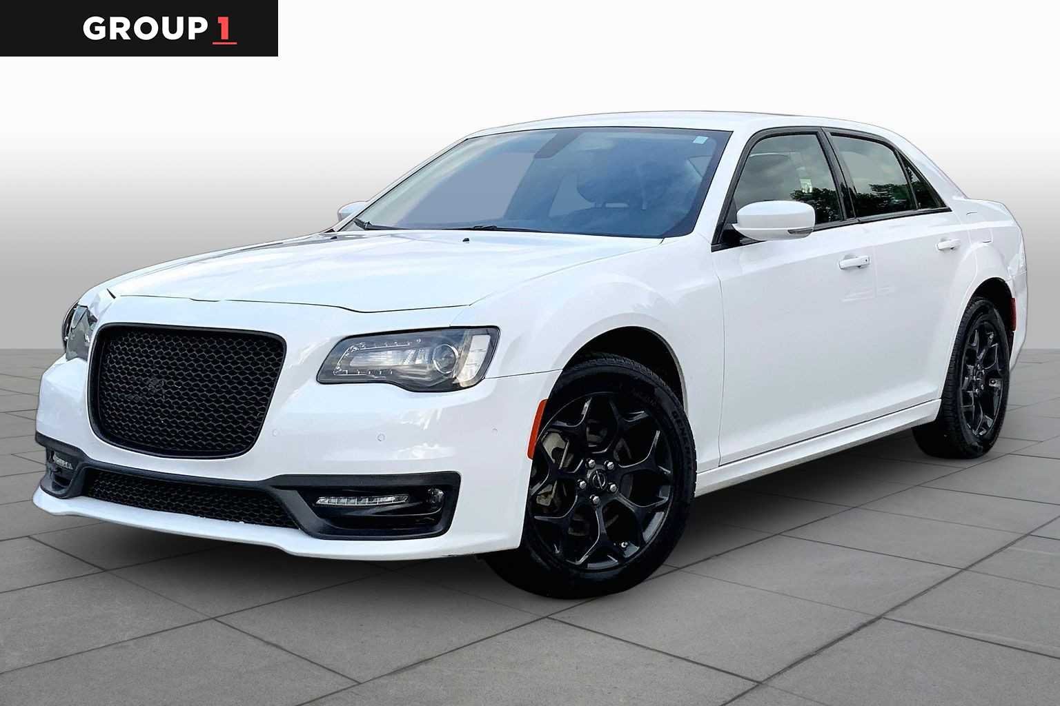 2023 Chrysler 300 Touring L