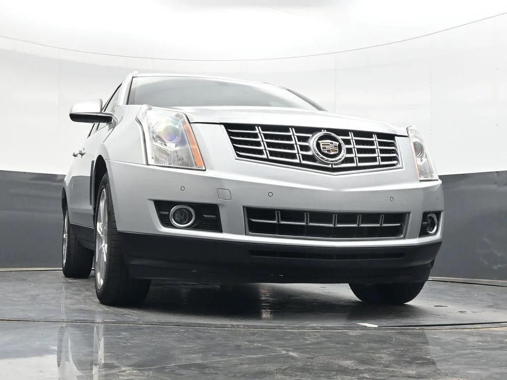Used 2015 Radiant Silver Metallic Cadillac Performance image 24