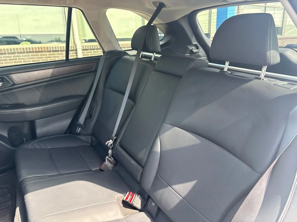 Used 2019 White Subaru 2.5i Limited image 41