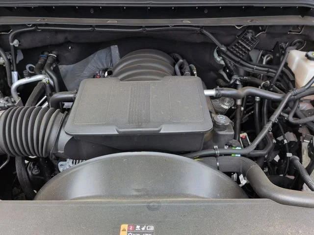 New 2026 Summit White Chevrolet Work Truck image 32