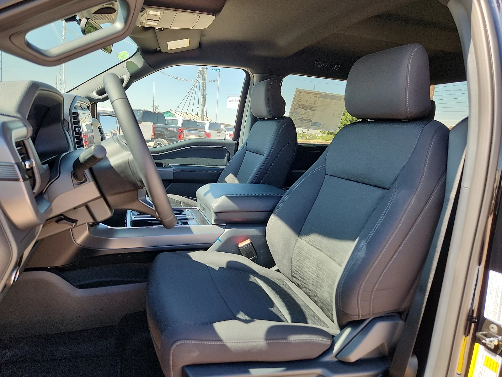 New 2026 Agate Black Metallic Ford XLT image 17