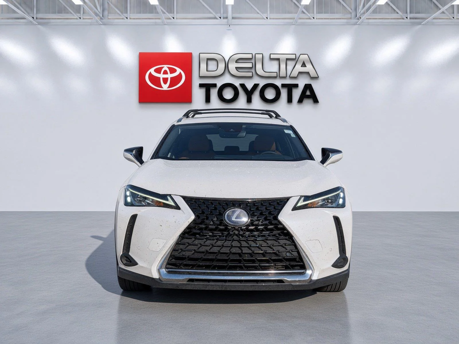 Used 2021 Eminent White Pearl Lexus UX 250h image 4