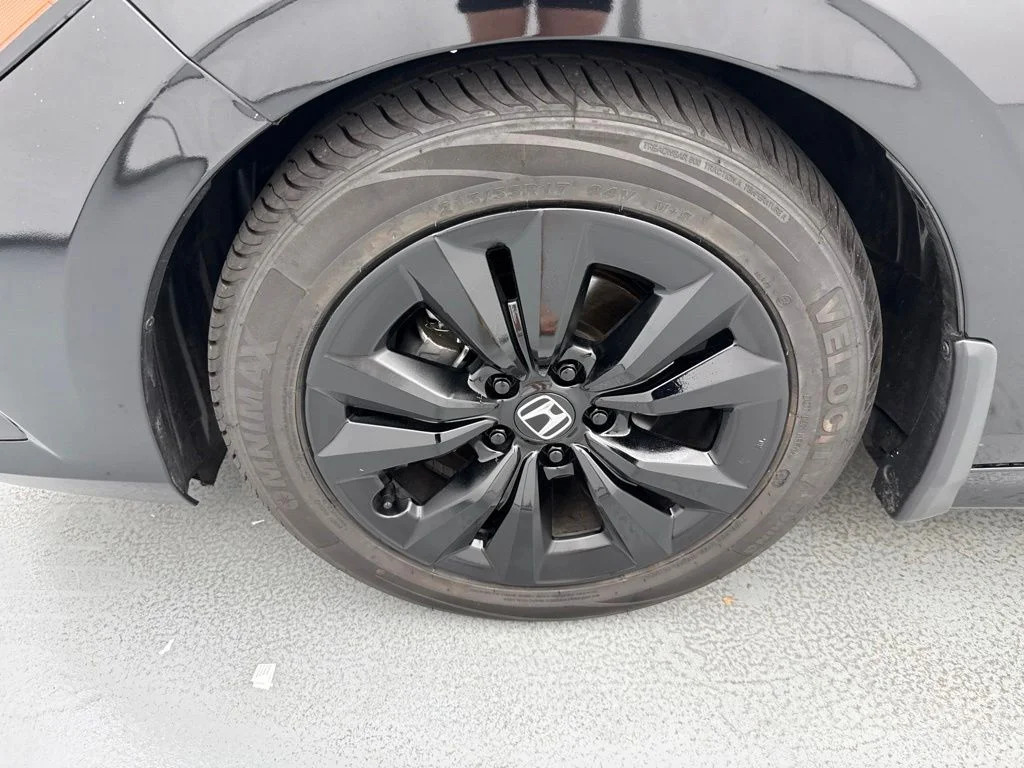 Used 2024  Honda EX image 4