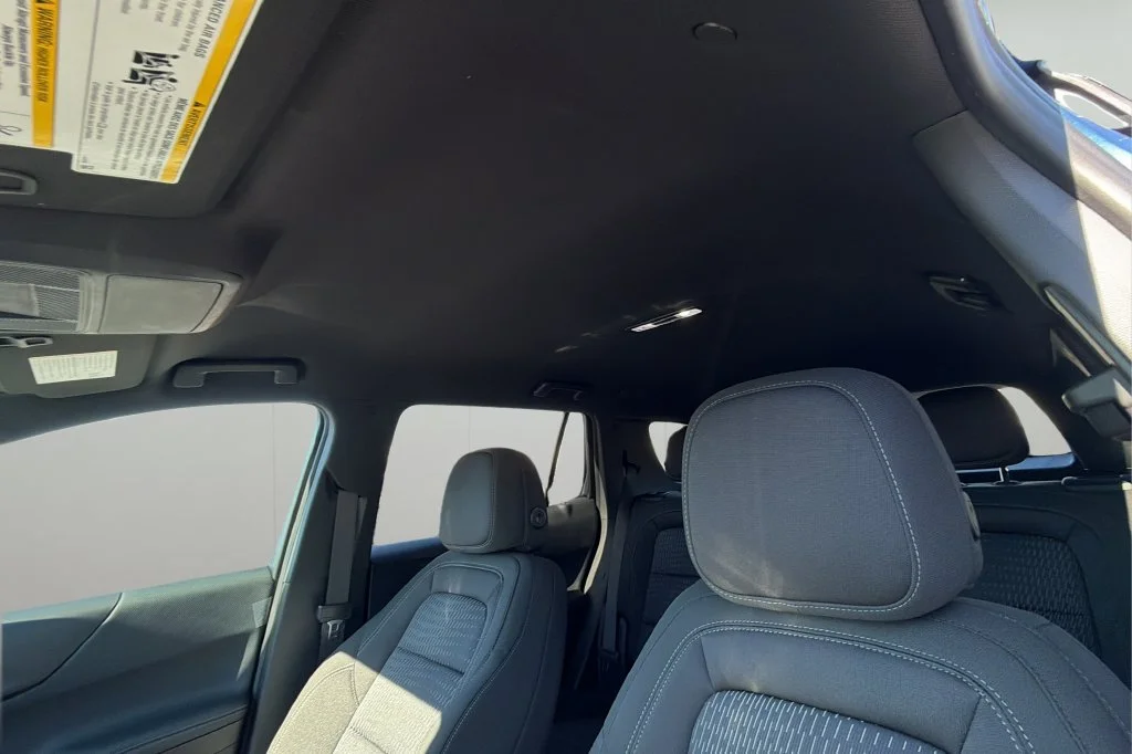 New 2027 Lakeshore Blue Metallic Chevrolet LT image 32