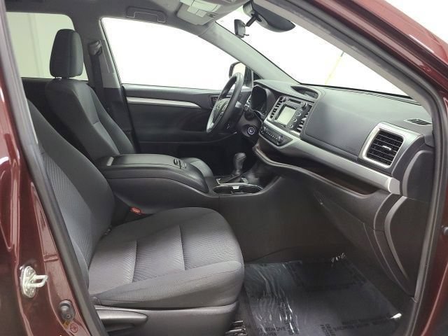Certified Used 2019 Ooh La La Rouge Mica Toyota LE image 11