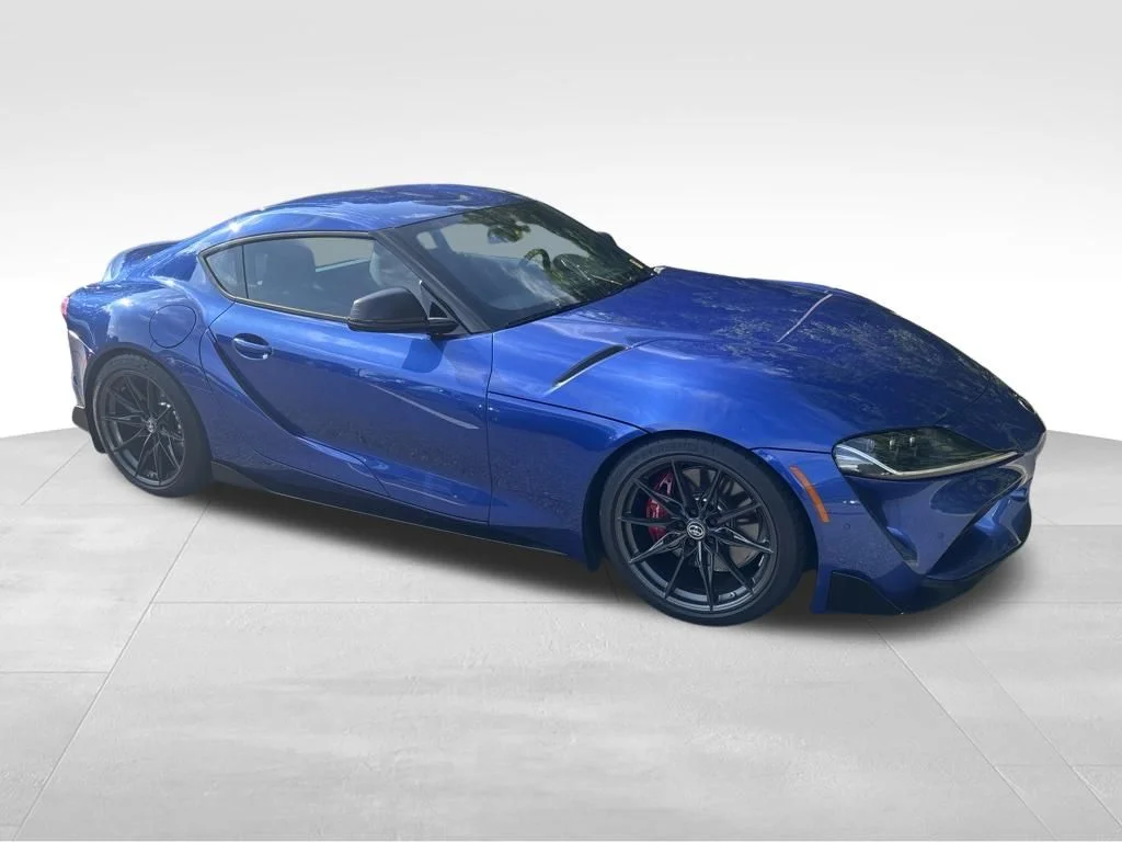 Used 2025 Blue Toyota 3.0 Premium image 5