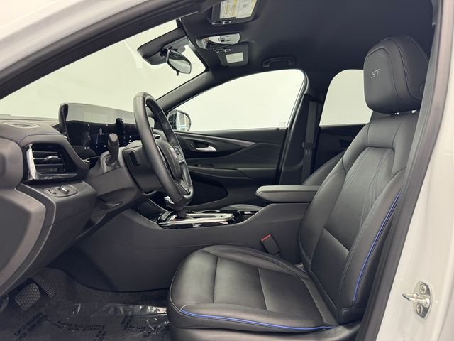 Used 2025 Summit White Buick Sport Touring image 19