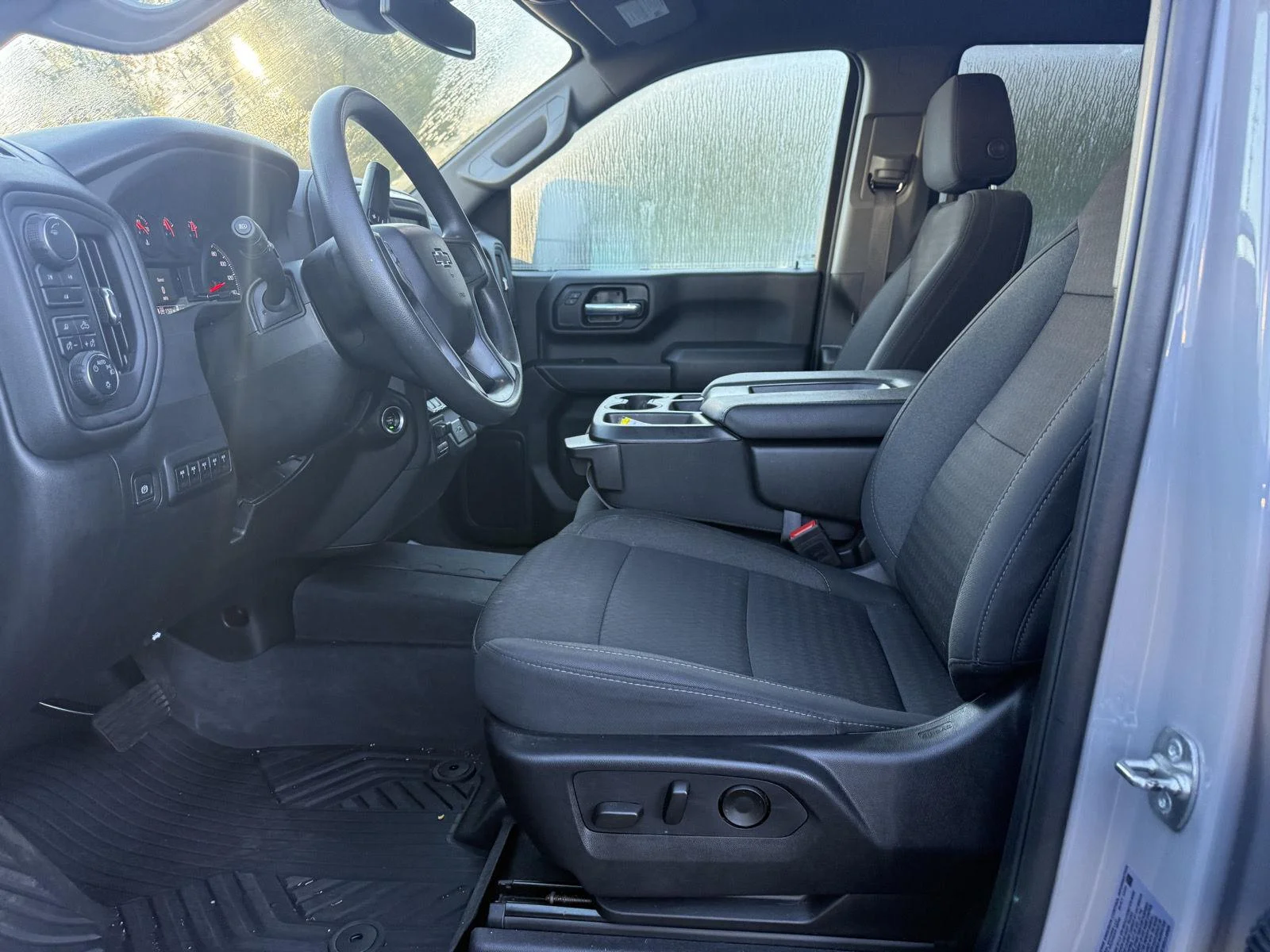 Used 2025 Slate Gray Metallic Chevrolet Custom image 10