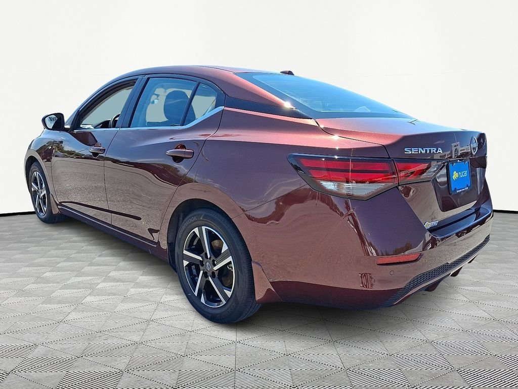 Used 2025 Rosewood Metallic Nissan SV image 5