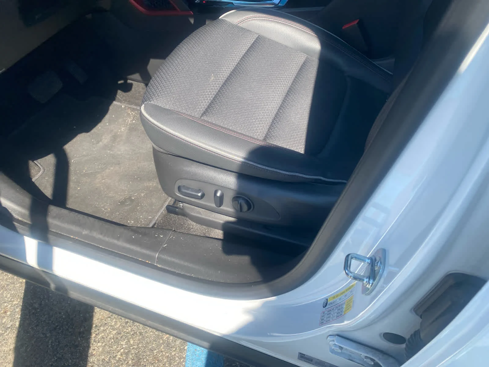 Used 2023 Summit White Chevrolet RS image 10