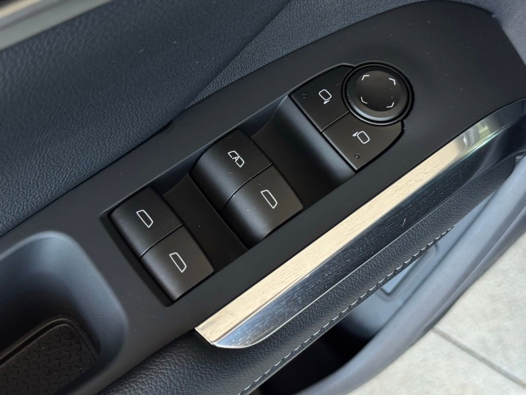 2026 Chevrolet Traverse LT - Photo 25