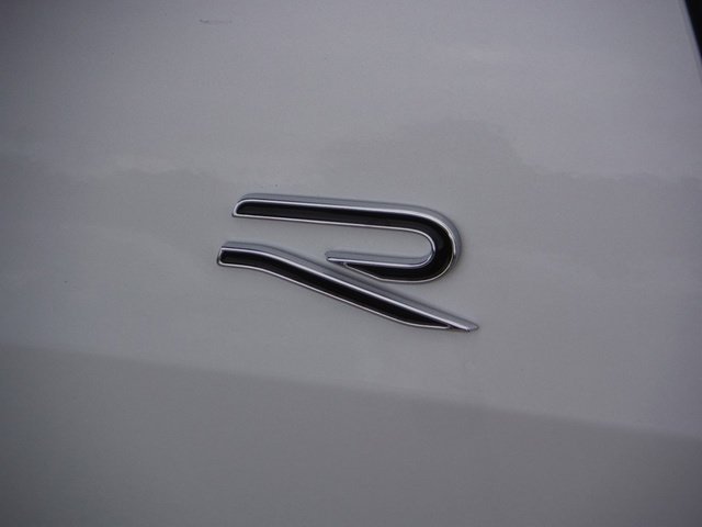 New 2026 White Volkswagen SEL R-Line Turbo image 4
