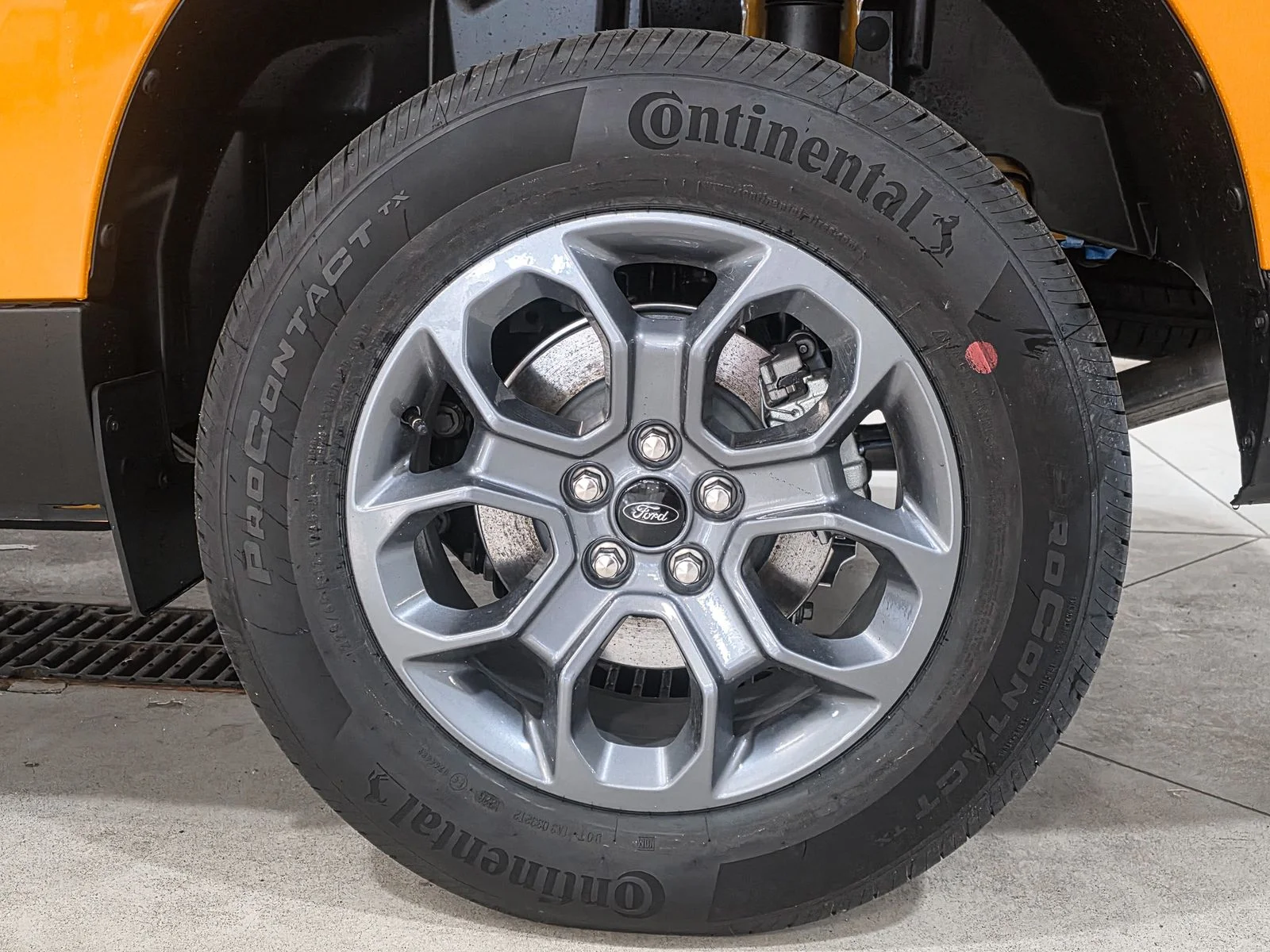 New 2026 Orange Fury Metallic Tri-Coat Ford XLT image 18