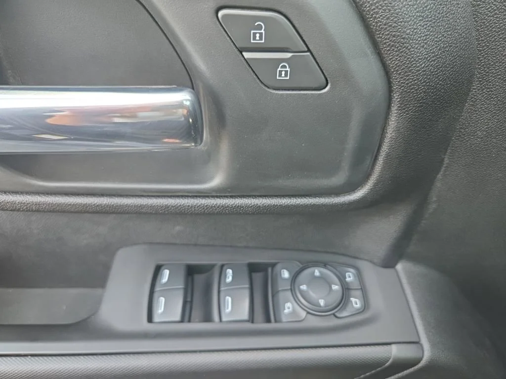 2024 Chevrolet Silverado 2500HD Custom - Photo 34